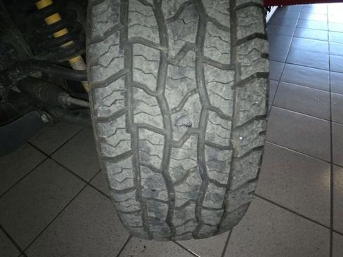 Used 2022 Toyota Tacoma TRD Off-Road w/ Technology Package image 24