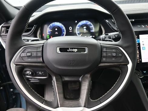 New 2026 Jeep Grand Cherokee L Limited image 18