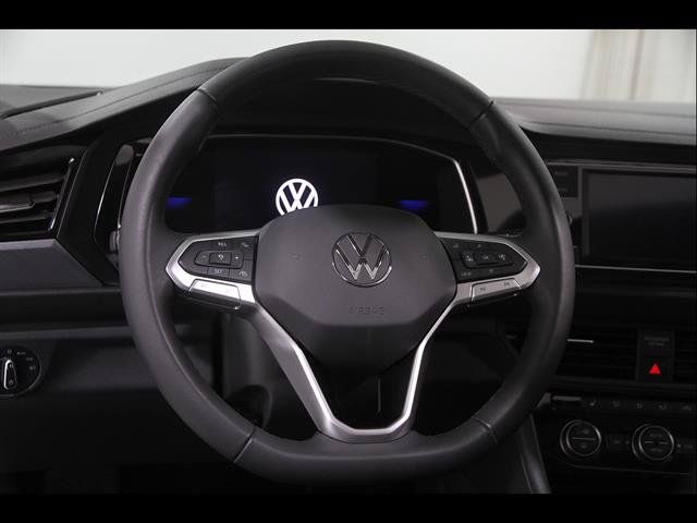 Certified 2024 Volkswagen Jetta SE w/ Panoramic Sunroof Package FWD image 7