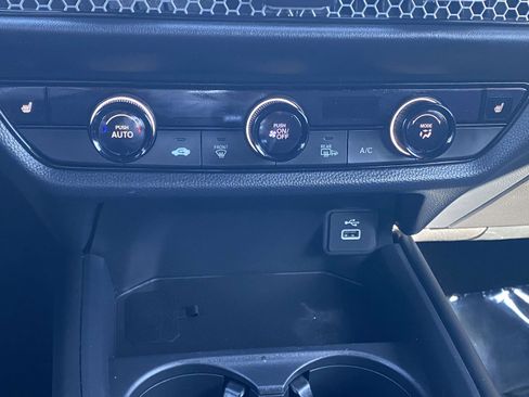 Used 2025 Honda HR-V Sport image 26