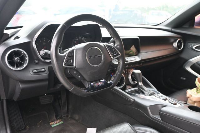Used 2016 Chevrolet Camaro SS RWD image 8