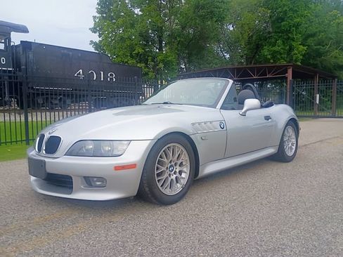 Used 2002 BMW Z3 2.5i RWD image 6