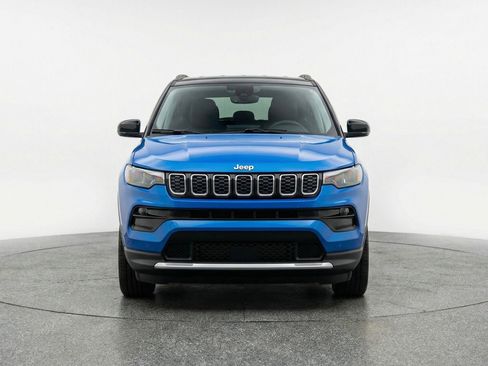 Used 2025 Jeep Compass Limited image 2