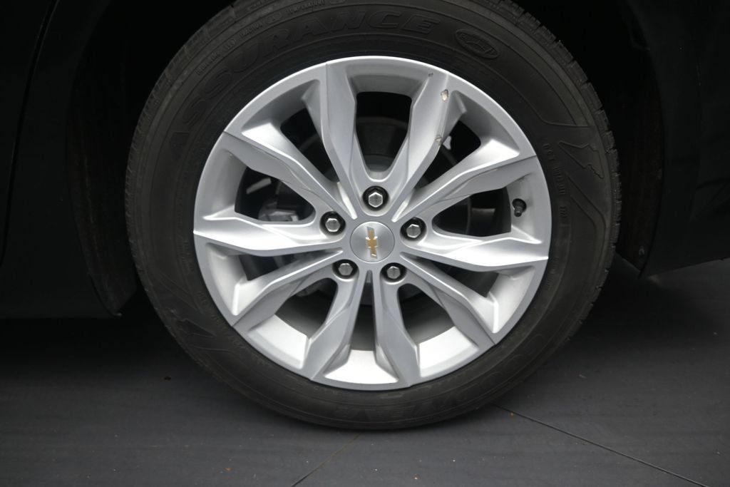 Used 2024 Chevrolet Malibu LT FWD image 10