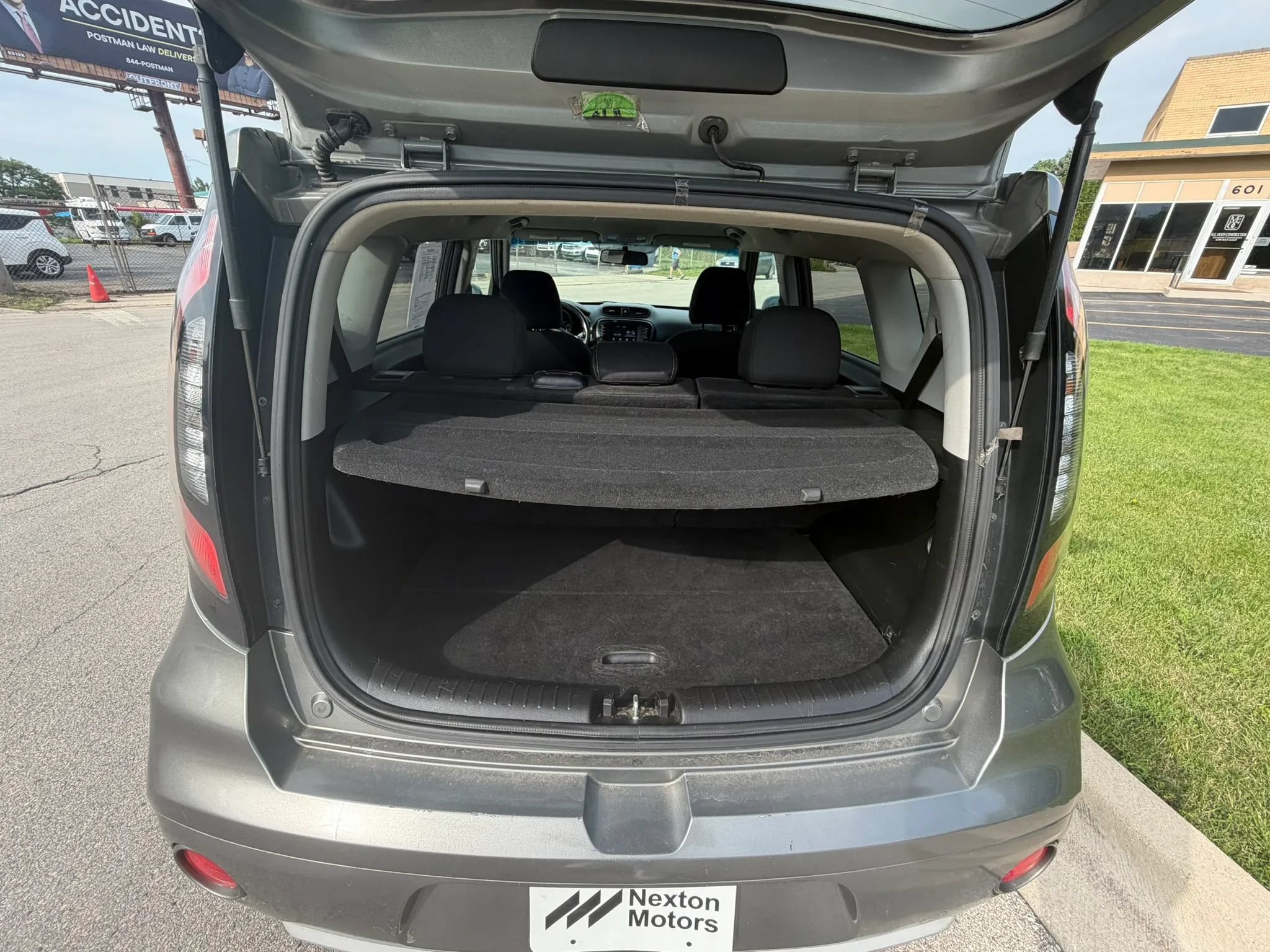 Used 2019 Kia Soul + FWD image 14