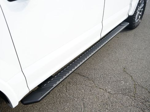 Used 2018 Ford F150 XLT w/ Equipment Group 302A Luxury image 9