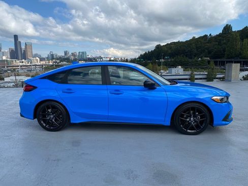 Certified 2024 Honda Civic Sport image 3