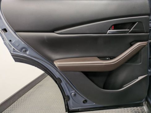 Used 2020 MAZDA CX-30 Premium image 22