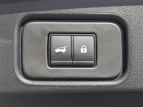 New 2025 Nissan Pathfinder SL image 14