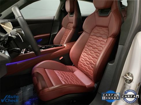 Used 2024 Audi e-tron GT Prestige w/ Prestige Package image 31