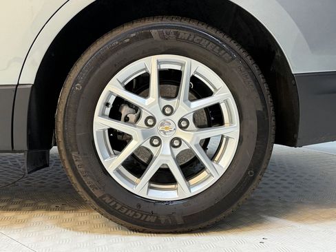 Used 2024 Chevrolet Equinox LT image 12
