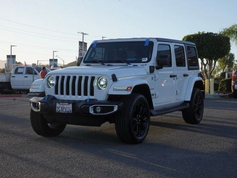 Used 2022 Jeep Wrangler Unlimited Sahara image 8