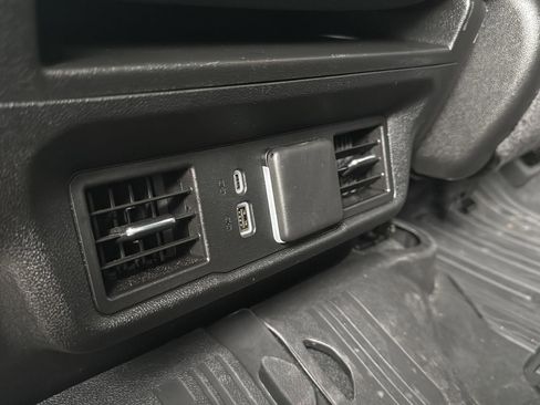 Used 2024 GMC Sierra 1500 Elevation image 15