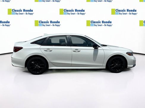 Certified 2025 Honda Civic Sport image 9