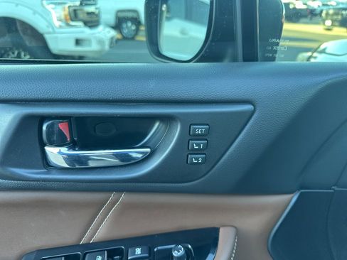 Used 2018 Subaru Outback 3.6R Touring w/ Popular Package #3 image 18