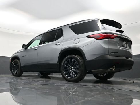 Used 2024 Chevrolet Traverse RS image 22