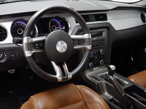 Used 2013 Ford Mustang GT Premium w/ Comfort Pkg image 7
