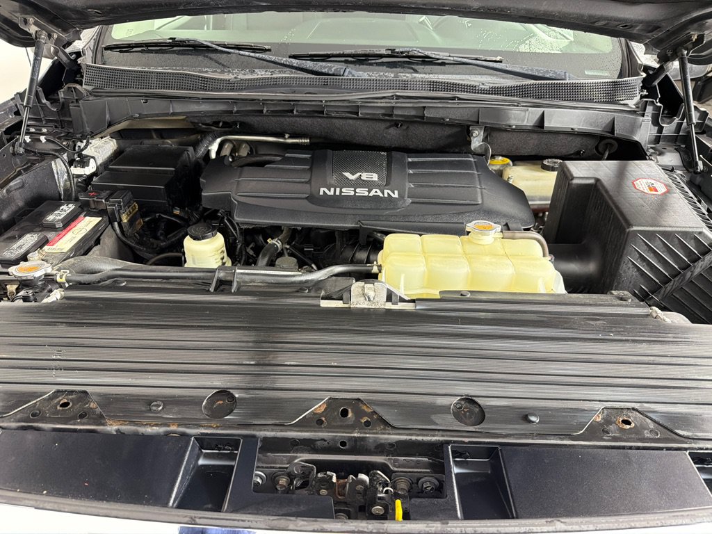 Used 2017 Nissan Titan SV AWD/4WD image 21
