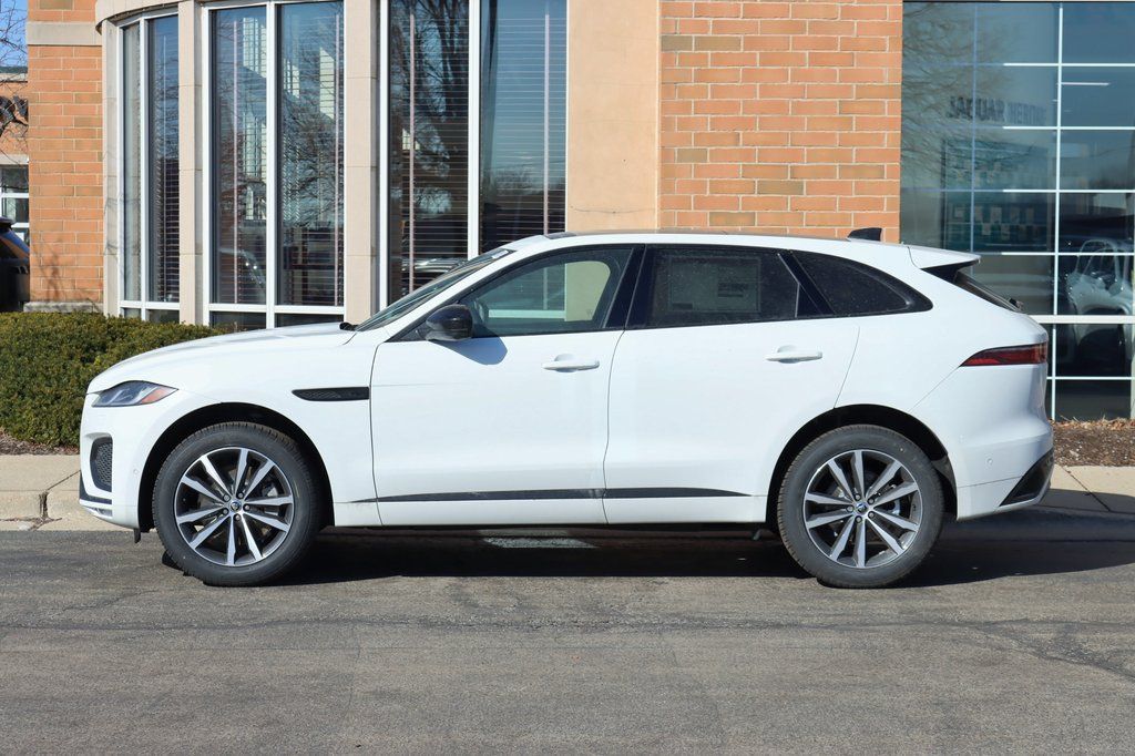 Used 2026 Jaguar F-PACE R-Dynamic S AWD/4WD image 2