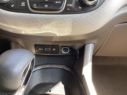 Used 2024 Chevrolet Malibu LT image 26