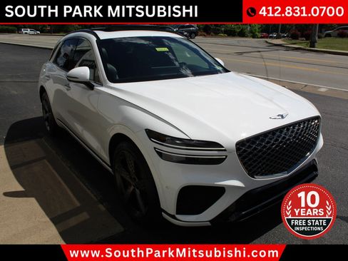 Used 2023 Genesis GV70 2.5T w/ Sport Prestige Package AWD/4WD image 5