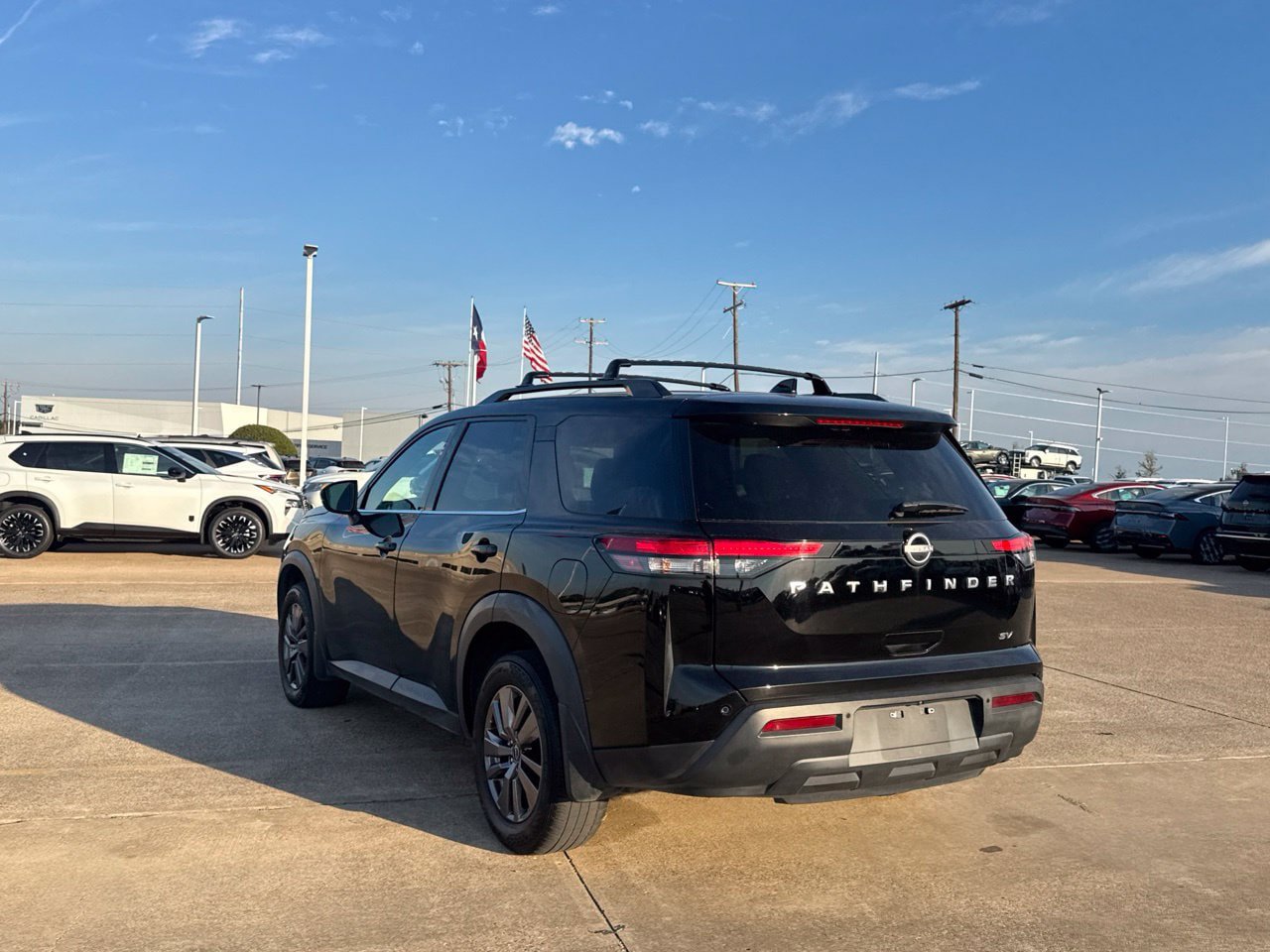 Certified 2024 Nissan Pathfinder SV FWD image 19