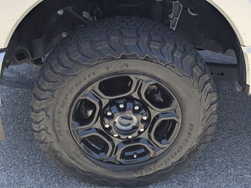 Used 2023 Ford F250 XL w/ STX Appearance Package AWD/4WD image 7