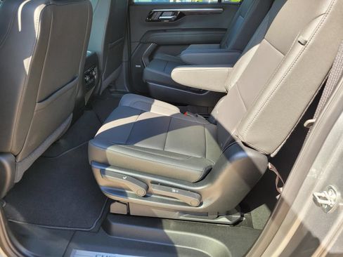 New 2026 Chevrolet Suburban LT w/ Comfort Package RWD image 10
