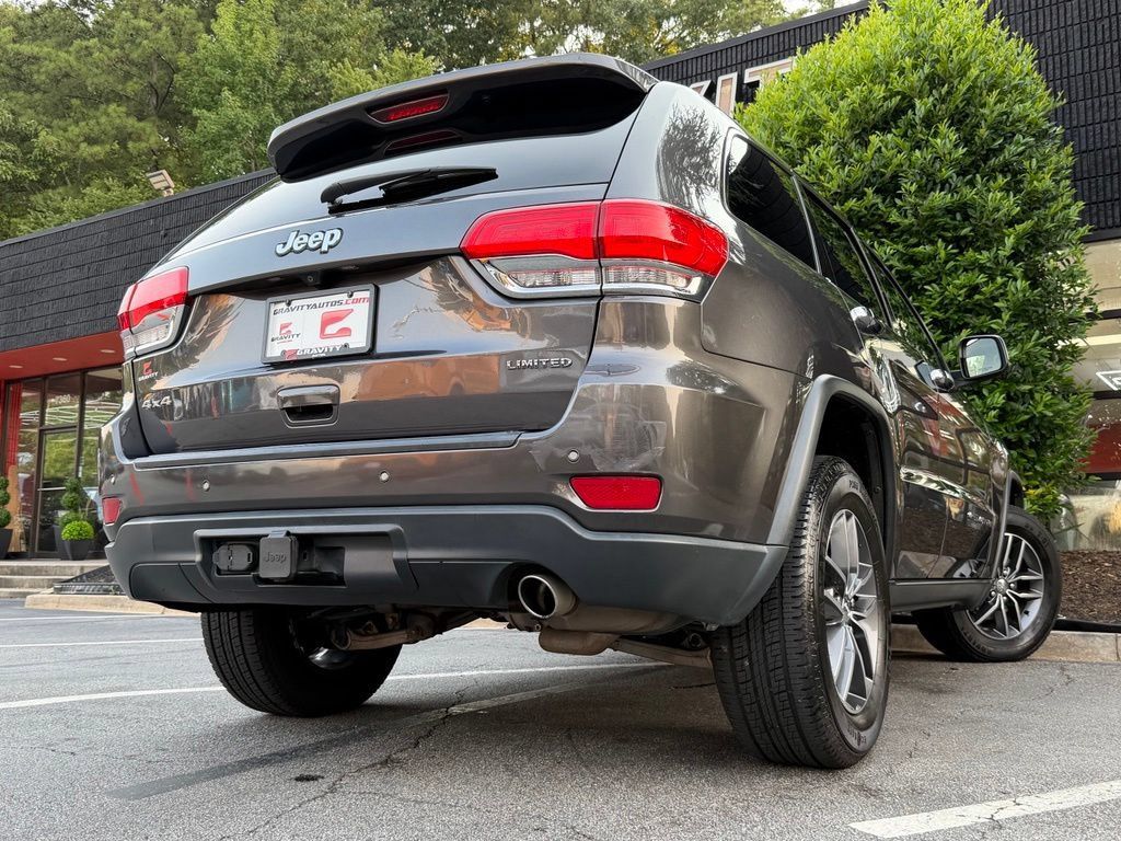 Used 2017 Jeep Grand Cherokee Limited w/ Trailer Tow Group IV AWD/4WD image 13
