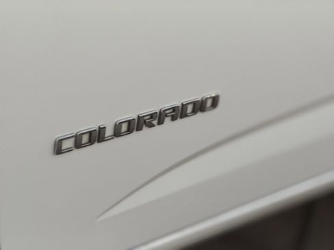 Used 2017 Chevrolet Colorado W/T image 14