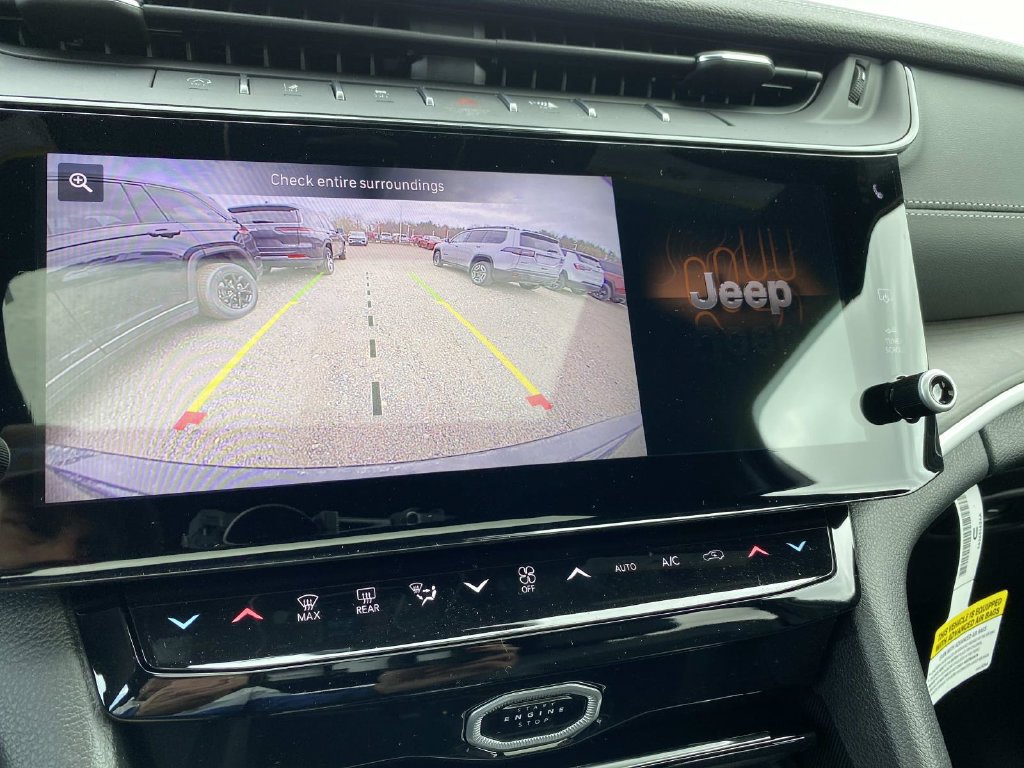 New 2026 Jeep Grand Cherokee Altitude AWD/4WD image 12