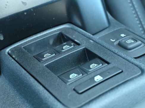 New 2025 Ford Bronco Badlands image 29