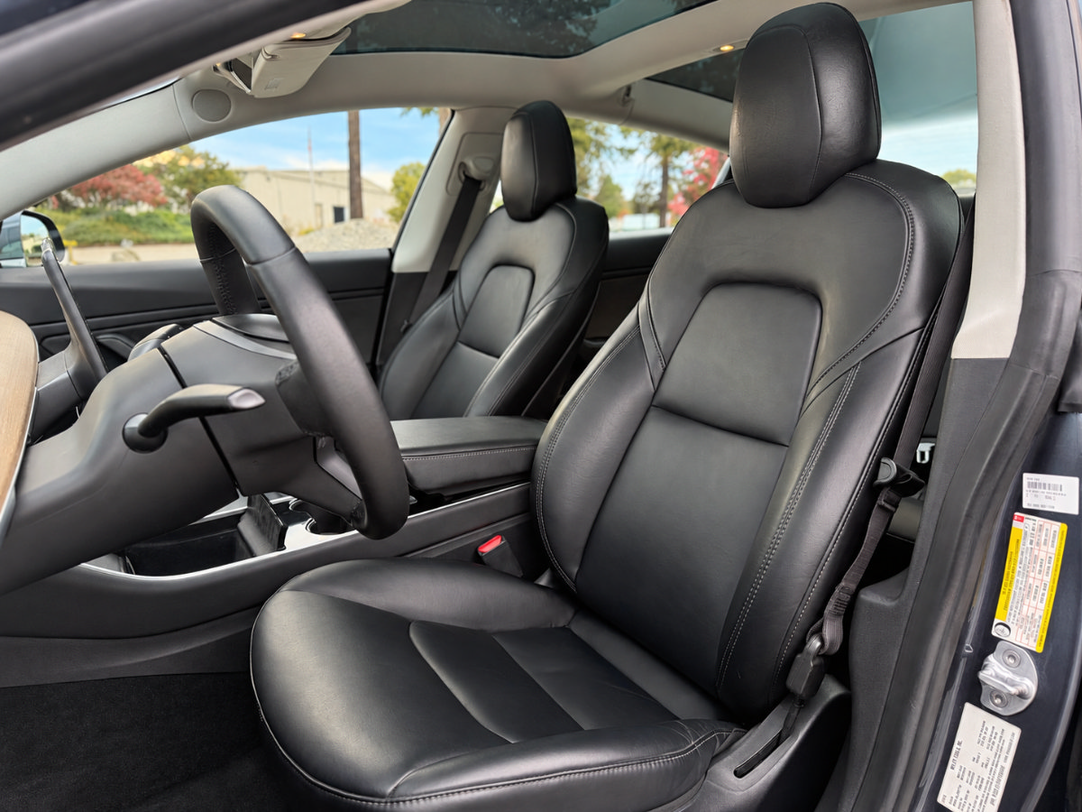 Used 2019 Tesla Model 3 Standard Range Plus RWD image 13