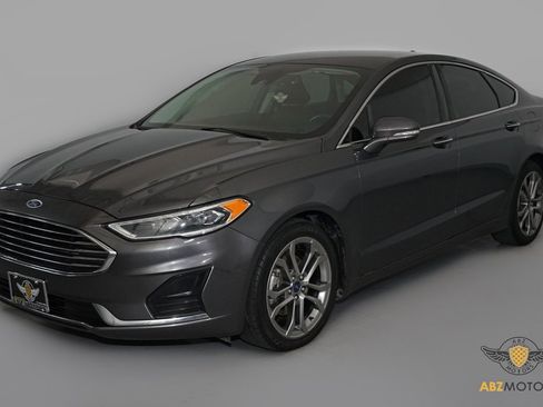 Used 2019 Ford Fusion SEL image 3