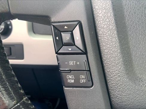 Used 2012 Ford F150 Lariat w/ Lariat Chrome Pkg image 23