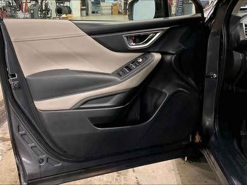 Used 2023 Subaru Forester Limited image 23