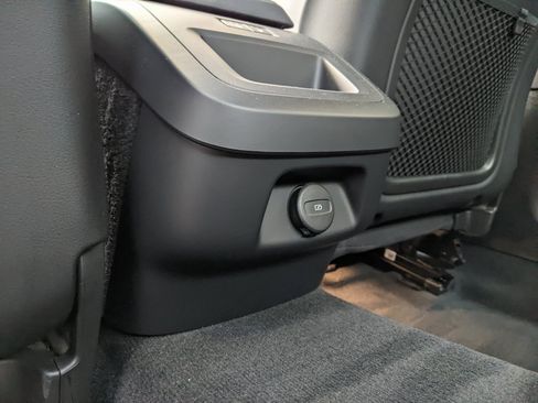 Certified 2025 Volvo S60 B5 Plus image 25