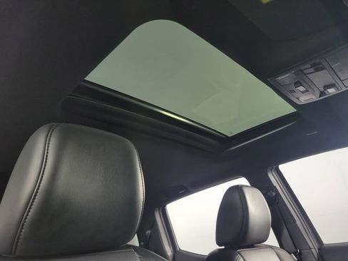 Used 2021 Toyota Tacoma TRD Sport image 18