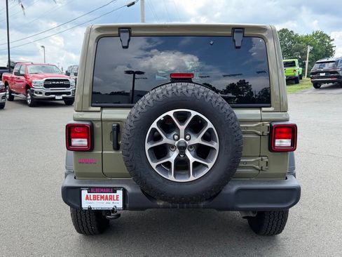 Used 2026 Jeep Wrangler Unlimited Sport AWD/4WD image 4
