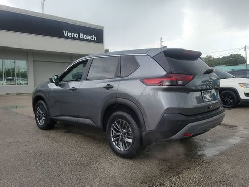 Used 2023 Nissan Rogue S image 5