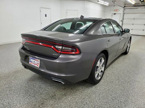 Used 2017 Dodge Charger SXT w/ AWD Premium Group image 4