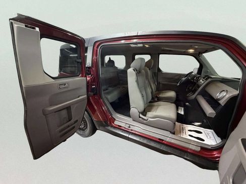 Used 2010 Honda Element EX image 23