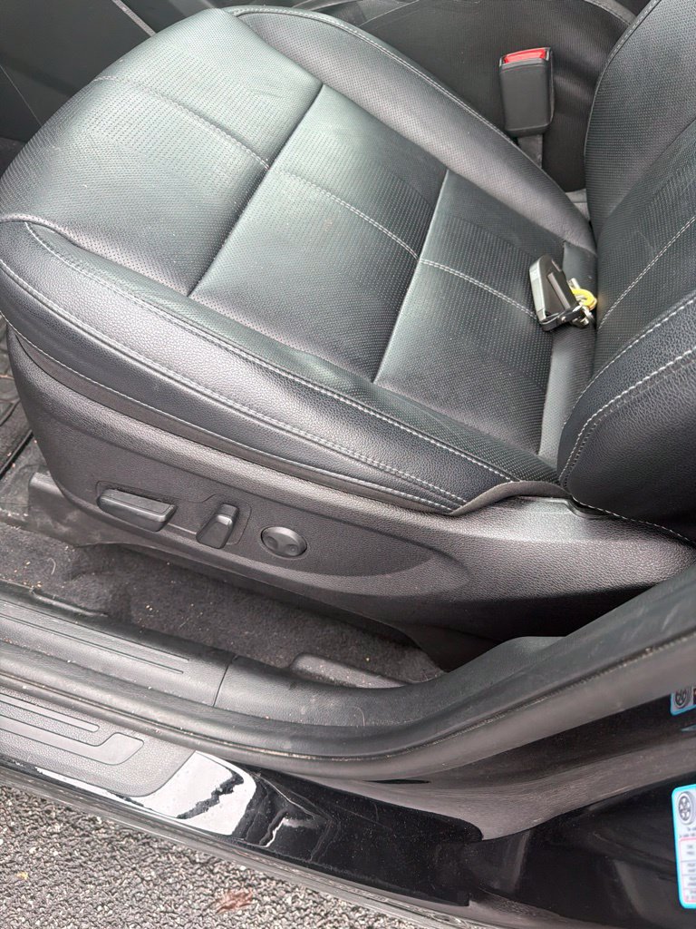 Certified 2024 Kia Telluride EX w/ EX Captain's Chair Package AWD/4WD image 12