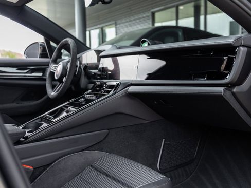 New 2026 Porsche Panamera 4 image 45