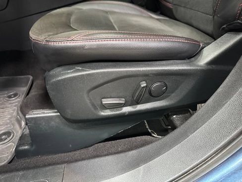 Used 2019 Ford Explorer XLT w/ Equipment Group 202A AWD/4WD image 7