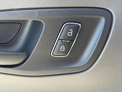 New 2025 Ford E-Transit 148 Medium Roof image 14