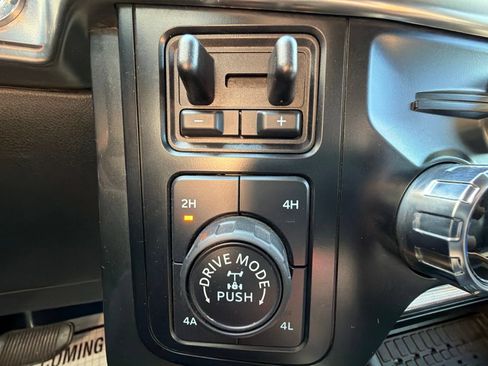 Used 2023 Ford F150 Lariat w/ Equipment Group 502A High AWD/4WD image 23