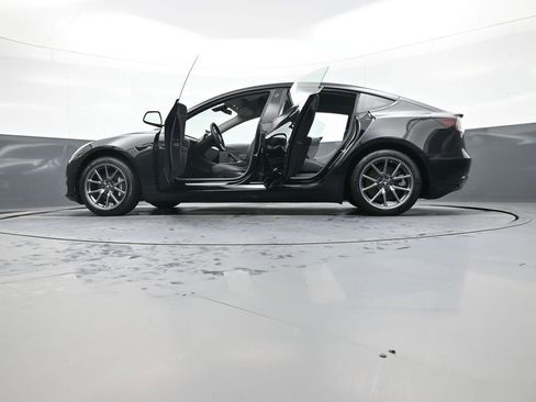 Used 2019 Tesla Model 3 Long Range image 49