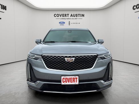 Used 2023 Cadillac XT6 Premium Luxury w/ Technology Package FWD image 8