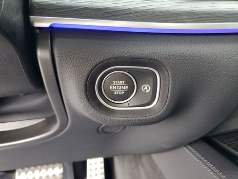 Certified 2026 Mercedes-Benz GLS 450 4MATIC image 35